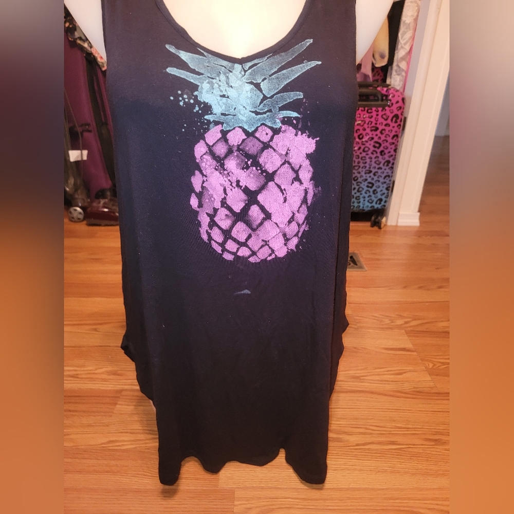 NEW NWOT Plus Size Torrid Black Sleeveless Pineapple Tank Top Size 2 (18/20)
